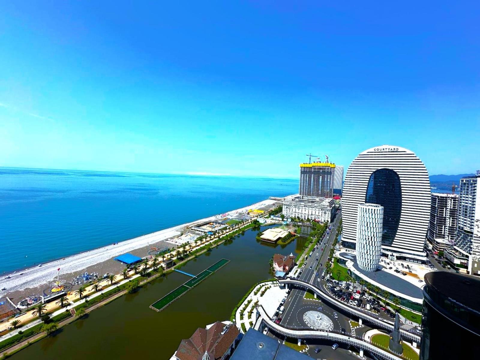 Panorama Black Sea View & Aparthotel Batoemi Buitenkant foto