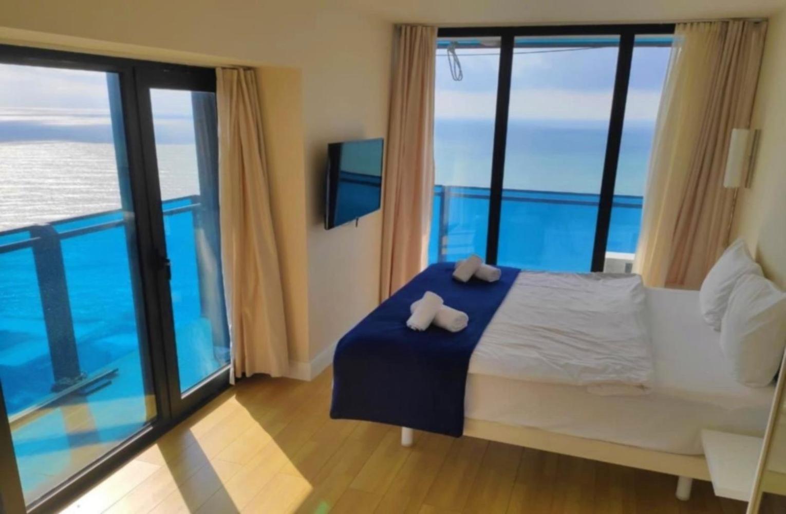 Panorama Black Sea View & Aparthotel Batoemi Buitenkant foto