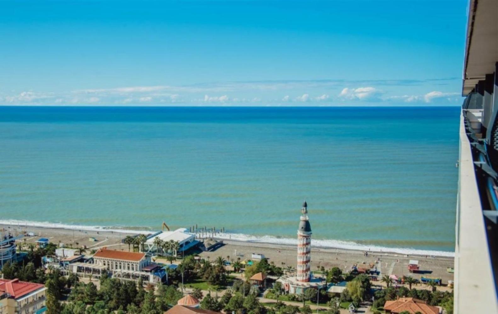 Panorama Black Sea View & Aparthotel Batoemi Buitenkant foto