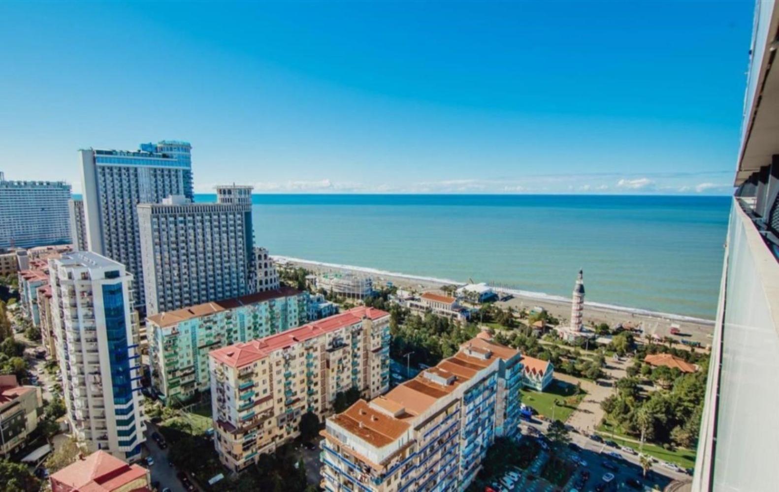 Panorama Black Sea View & Aparthotel Batoemi Buitenkant foto